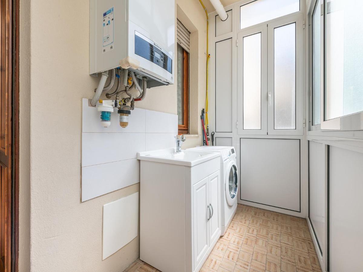 Apartment On Shopping Street كالياري المظهر الخارجي الصورة